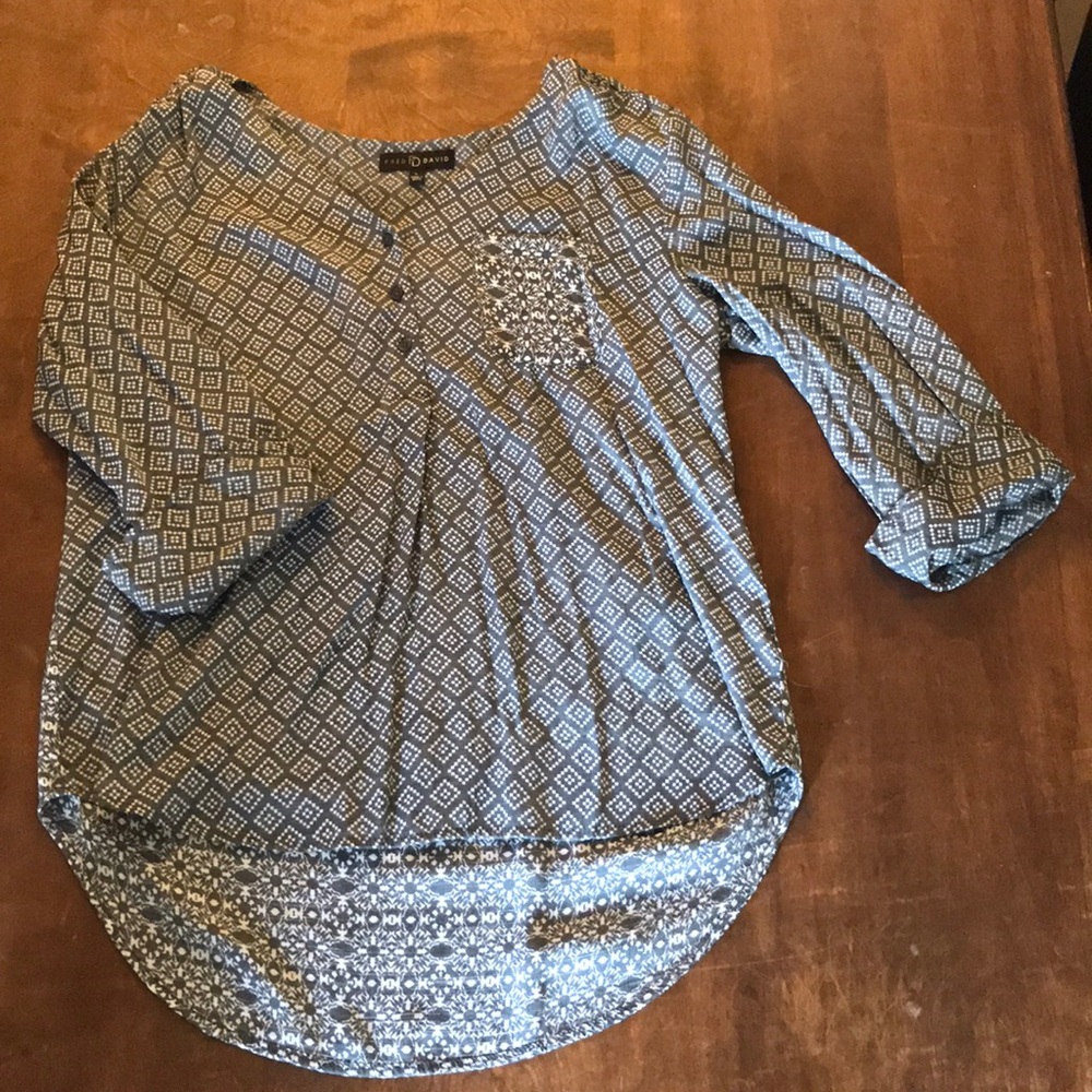 Grey and white patterned blouse